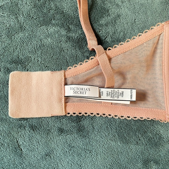 Victoria’s Secret Shimmery Sheer Unlined Bra - Picture 6 of 7